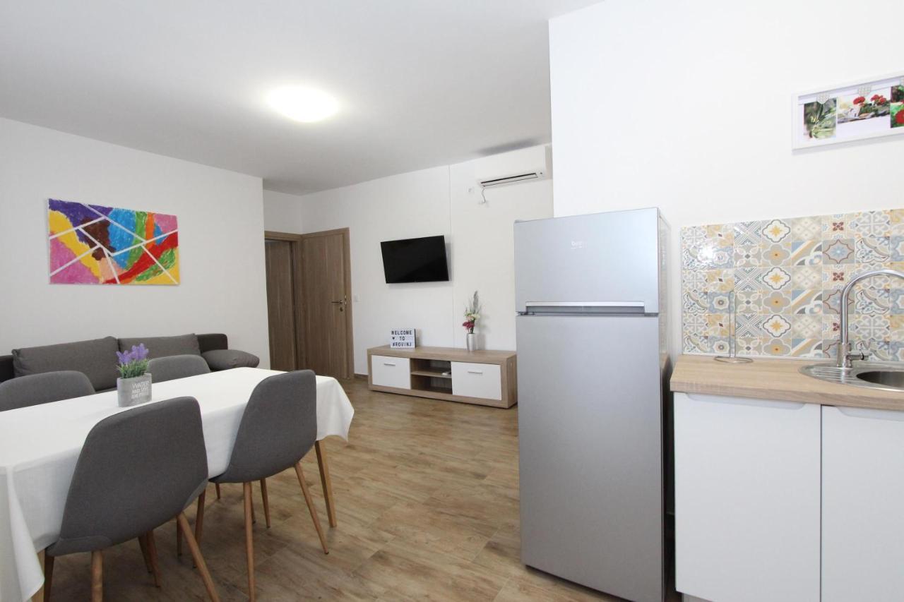 Apartments Eni Rovinj Exterior photo