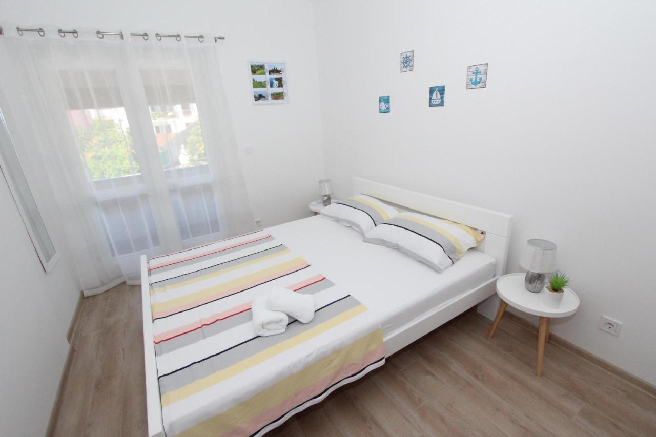 Apartments Eni Rovinj Exterior photo