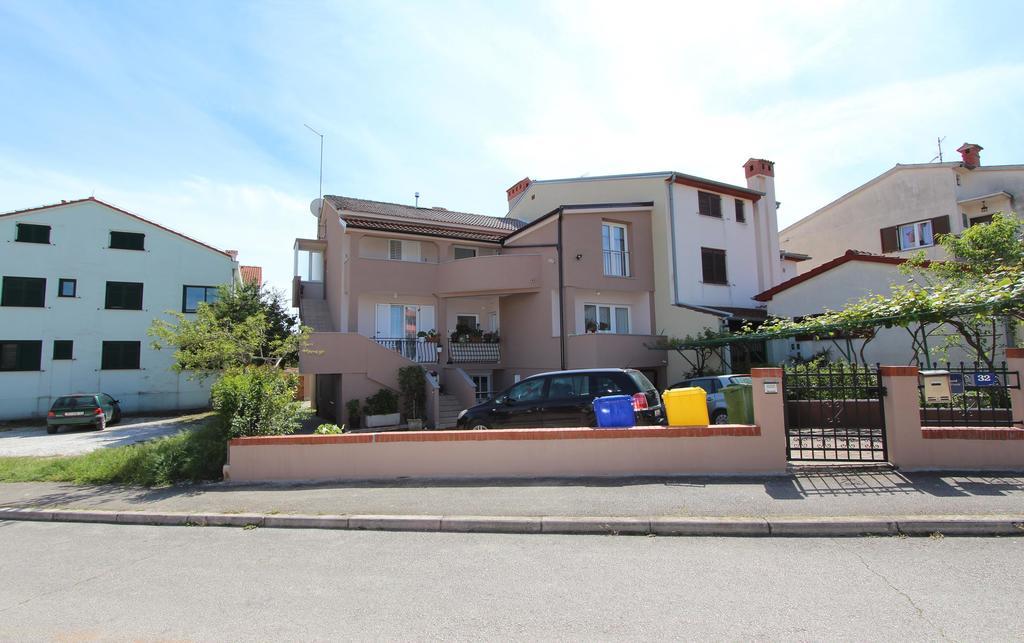 Apartments Eni Rovinj Exterior photo